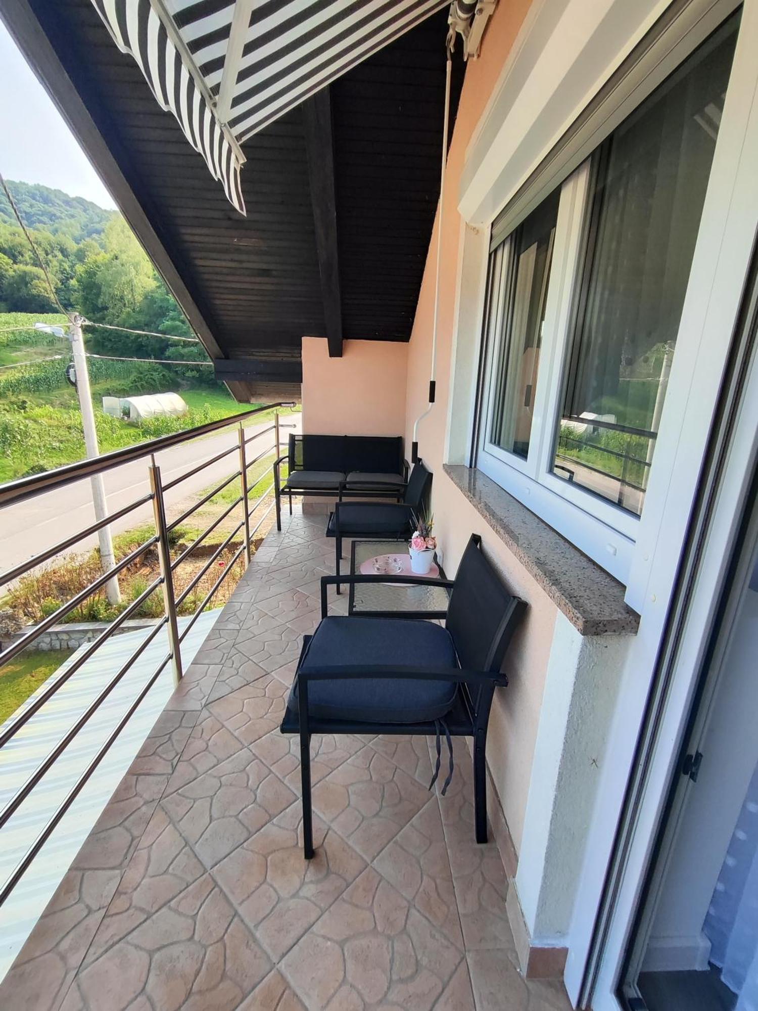 Ferienwohnung Happy Moments 1 Gornje Jesenje Exterior foto